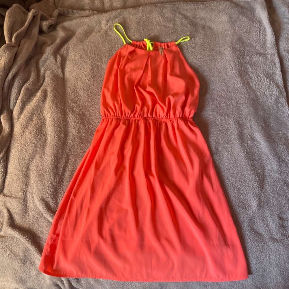 Dress - Picture 2 of 2